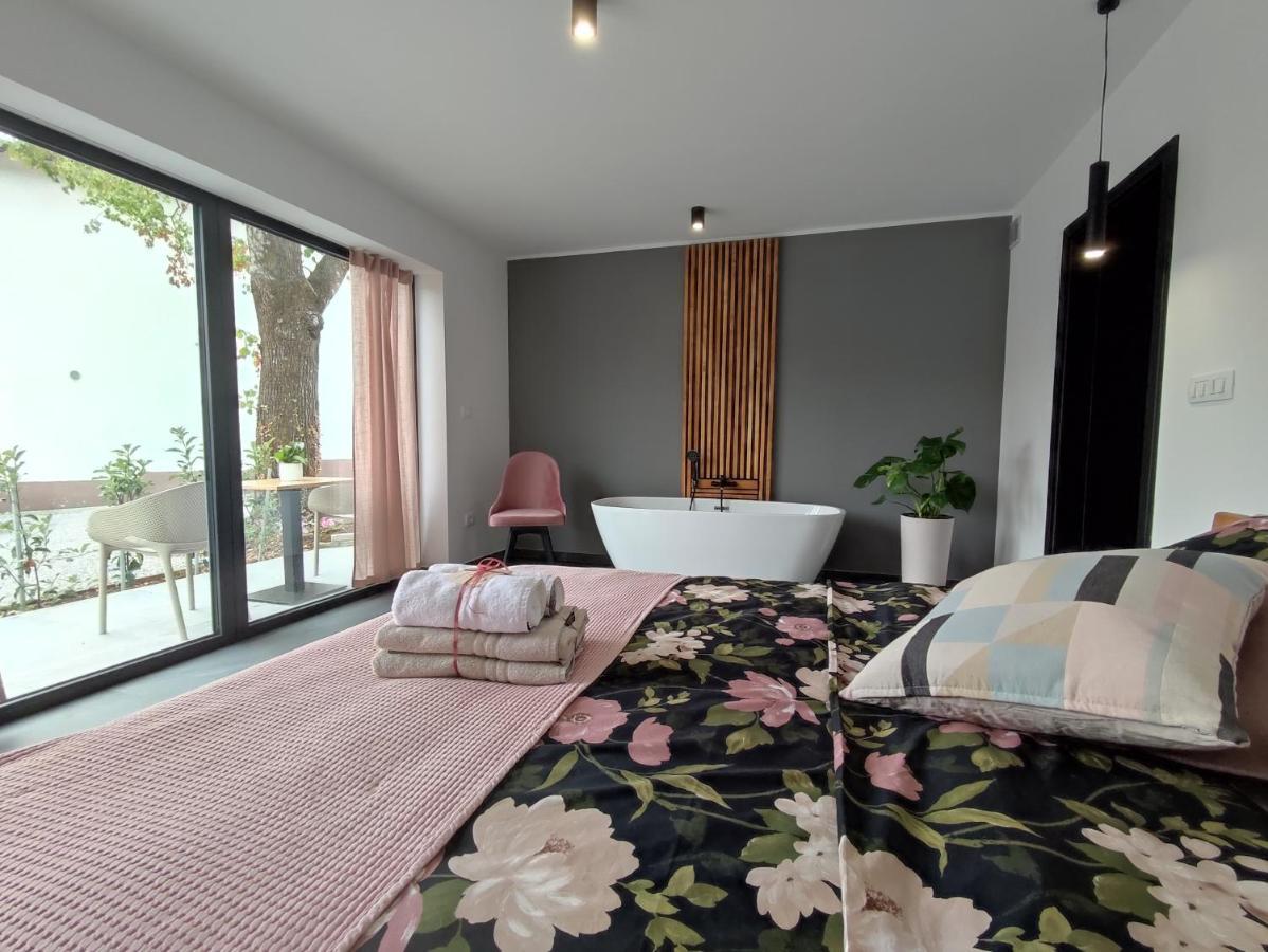 Boutique Rooms By Petric Winery Dobravlje Exteriér fotografie