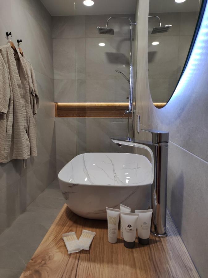 Boutique Rooms By Petric Winery Dobravlje Exteriér fotografie