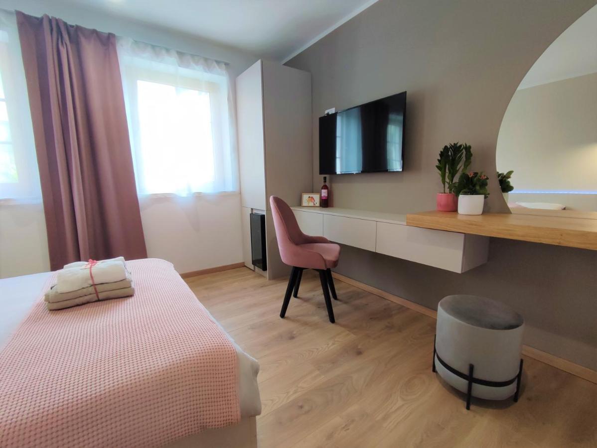 Boutique Rooms By Petric Winery Dobravlje Exteriér fotografie