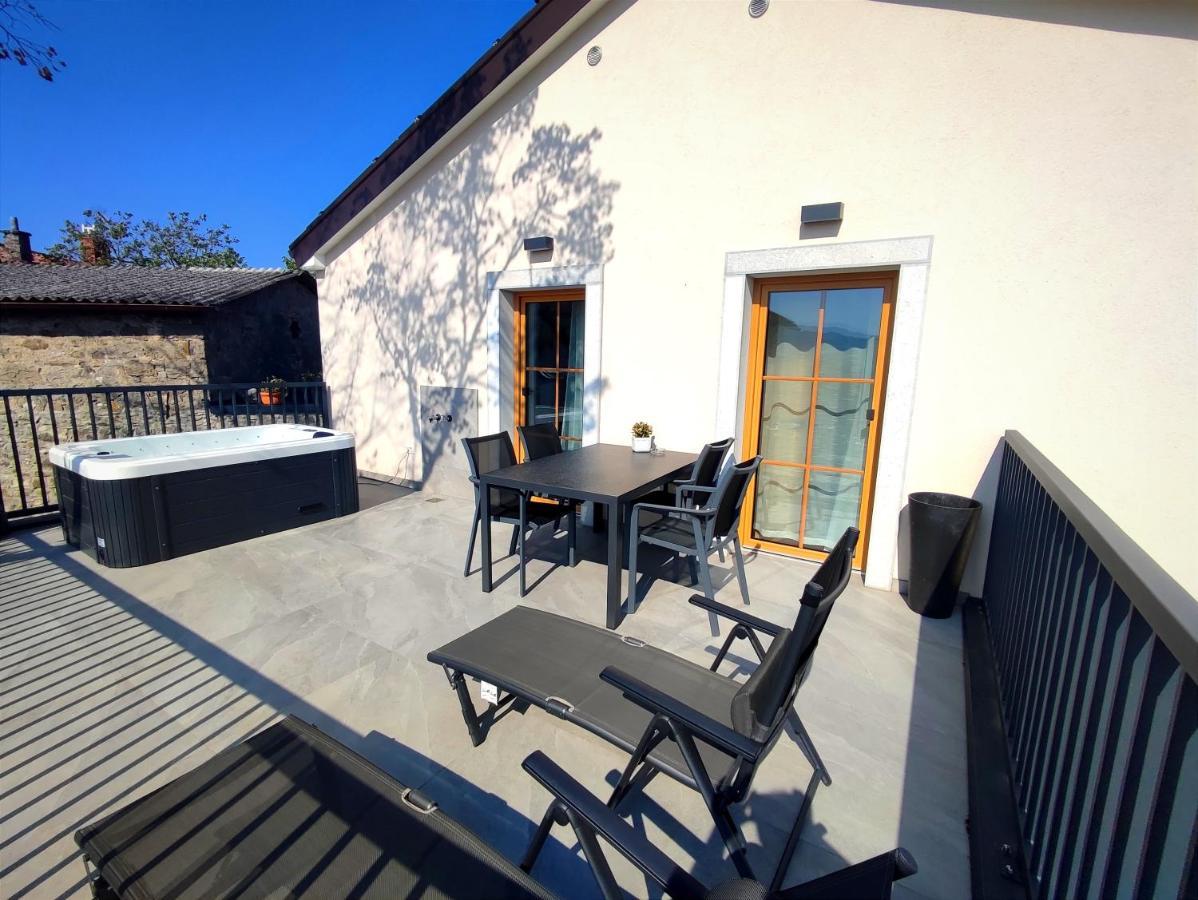 Boutique Rooms By Petric Winery Dobravlje Exteriér fotografie